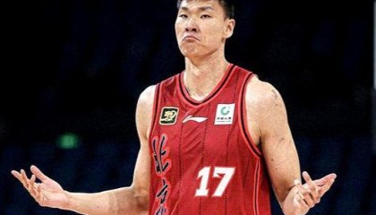 开云体育app下载-连续6场被弃用，不打球也能拿600万！球迷：你小子真滋润啊