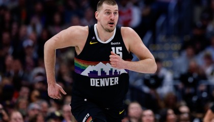 又开课了！约基奇仅三节12中6轻松拿下16分12板13助5断1帽